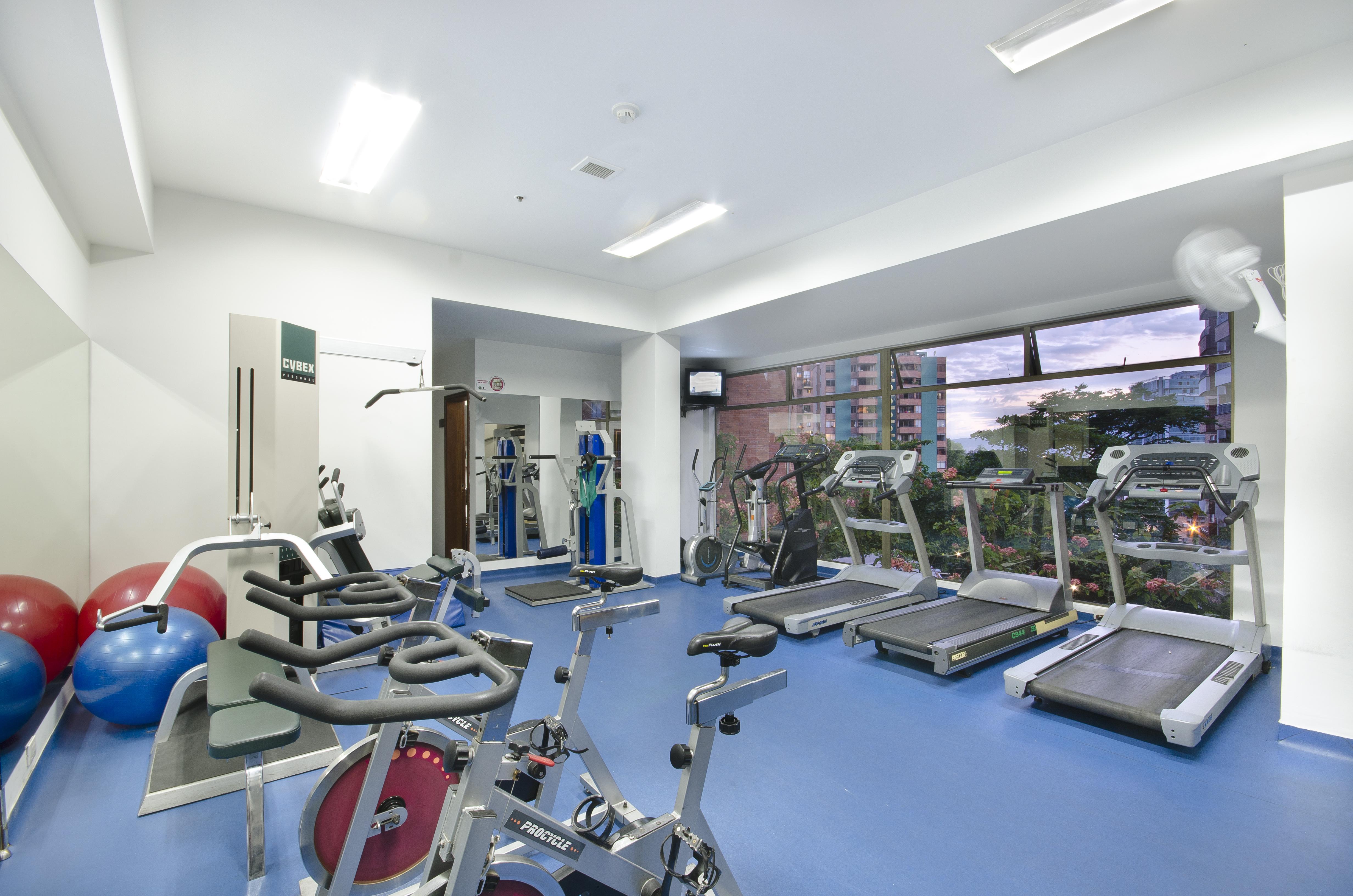 Hotel Dann Carlton Belfort Медельин Экстерьер фото The gym at the University of Roehampton