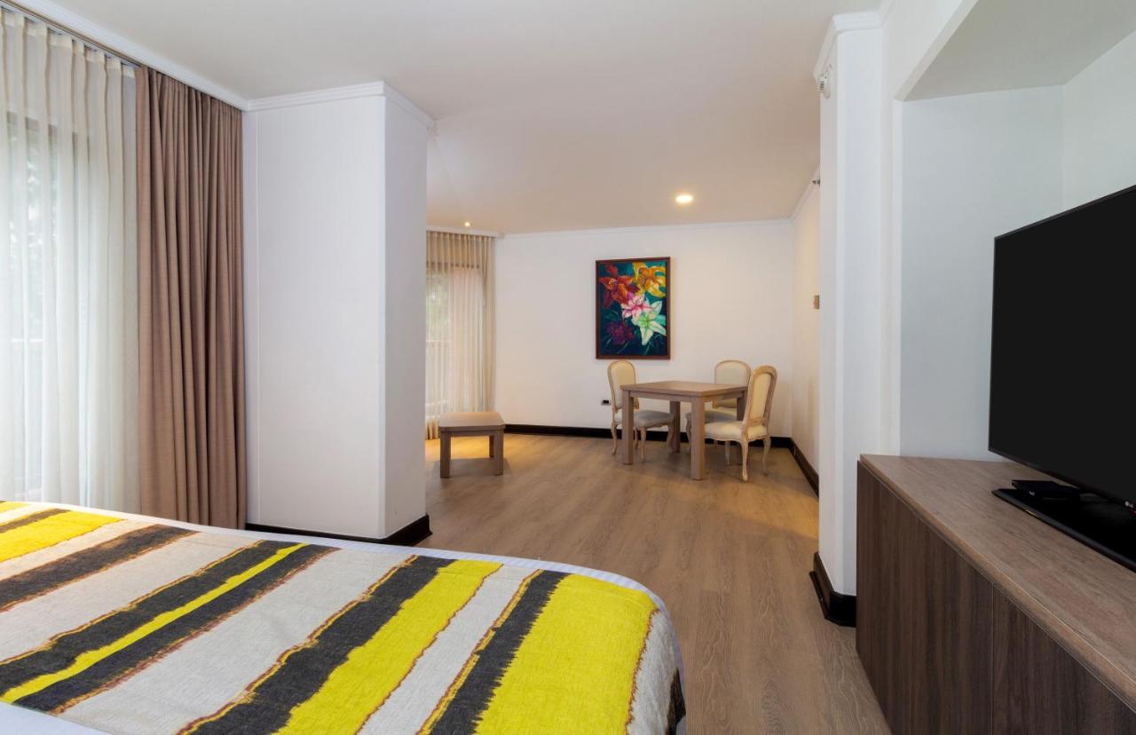 Hotel Dann Carlton Belfort Медельин Экстерьер фото Suite