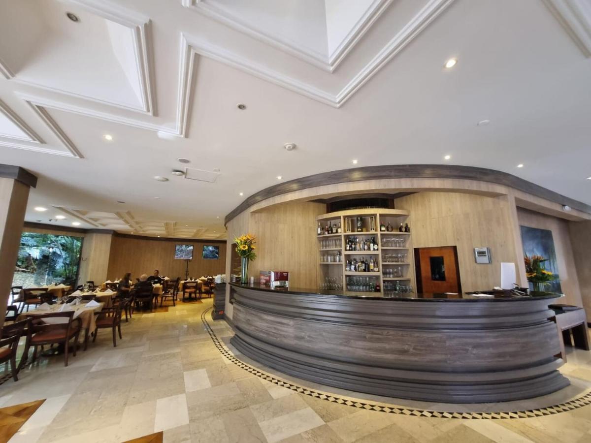 Hotel Dann Carlton Belfort Медельин Экстерьер фото The lobby bar